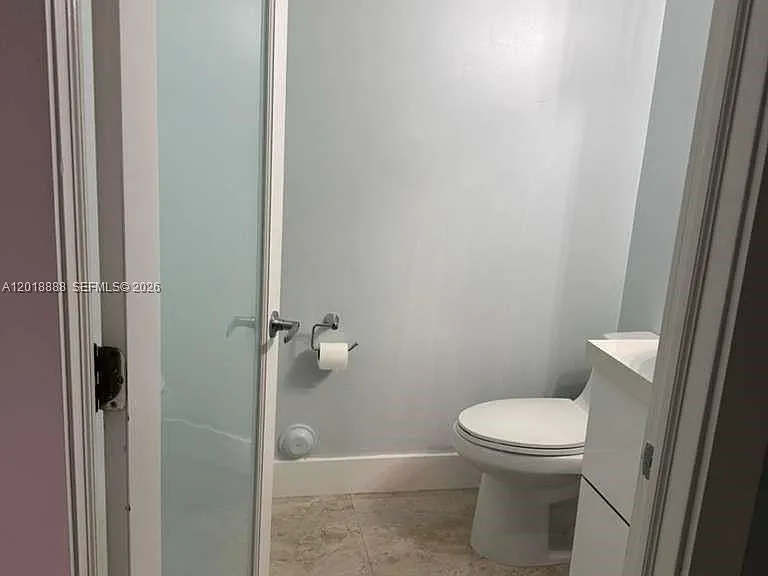 1115 W Okeechobee Rd — Photo 10
