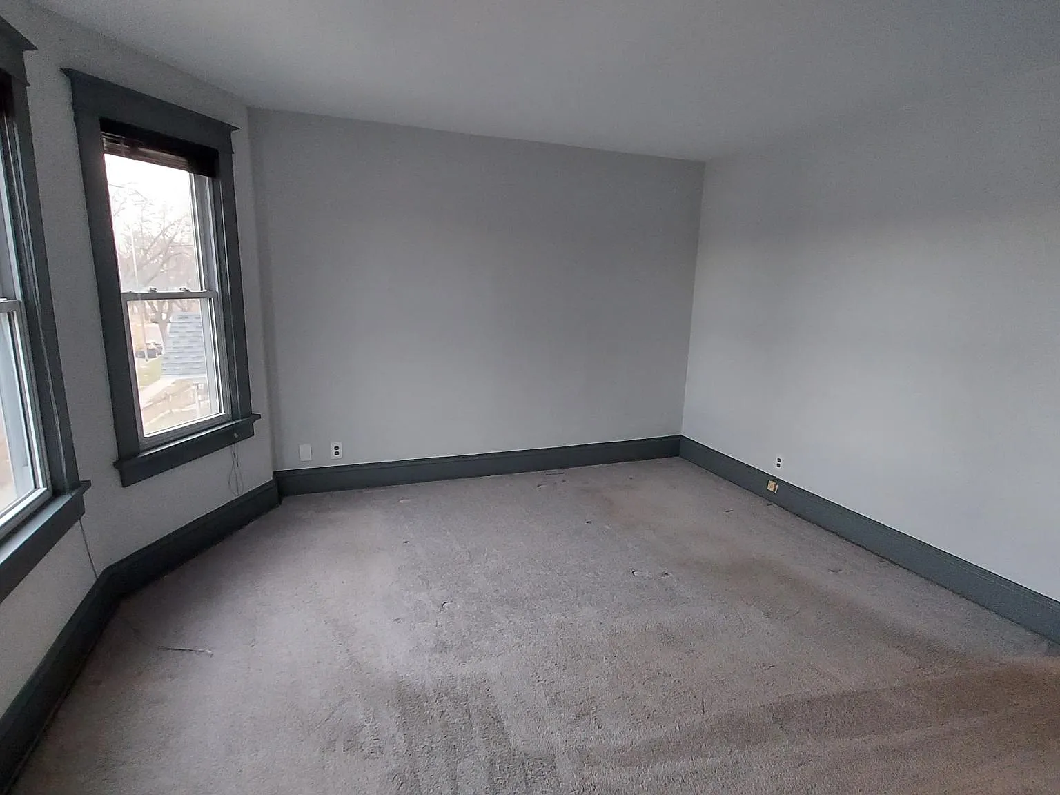 2 bed, 950 sqft, $1,375 — Photo 3