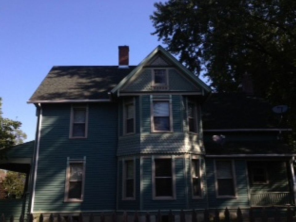 2nd image of 1049 17th St