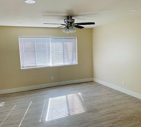 4th image of 4134 Glascow Dr