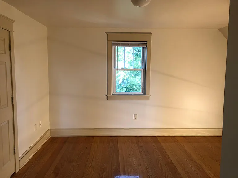 2nd Floor Bedroom with walk in closet