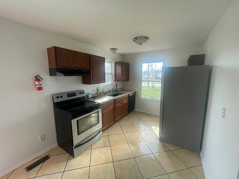 11086 Centennial Ave — Photo 23