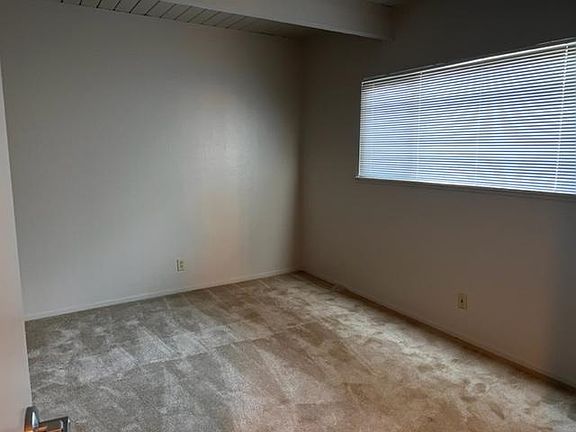 4th image of 1018 Herbert Ave #A