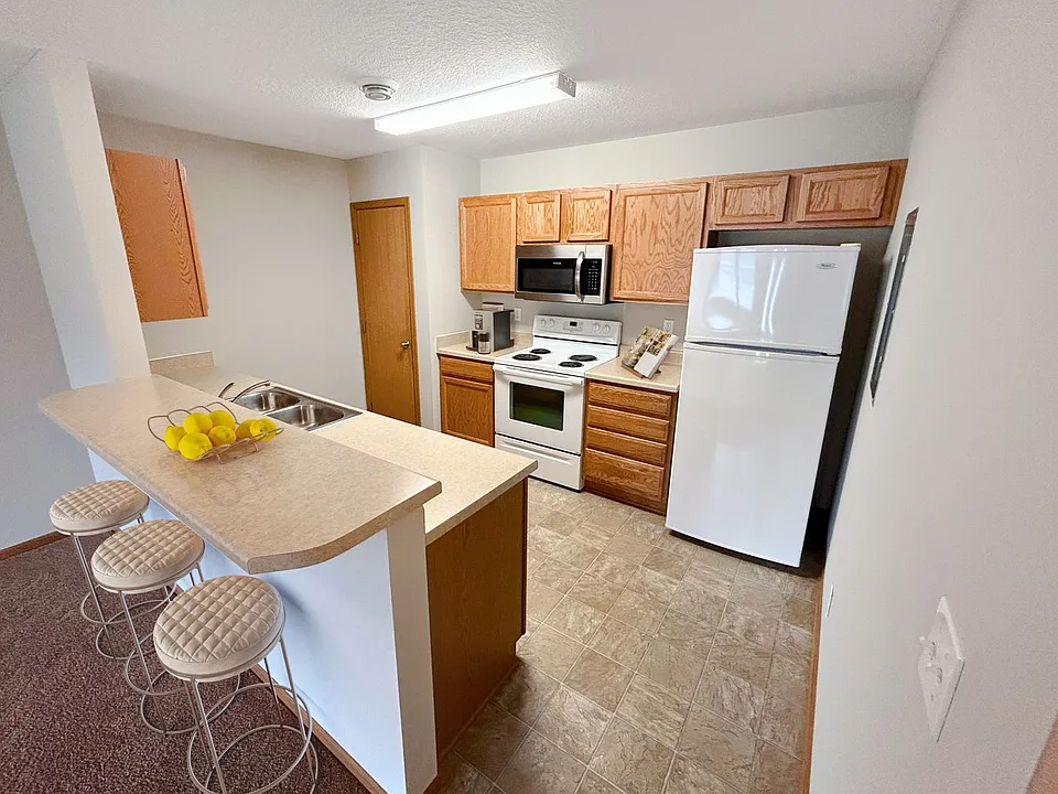 3821 Tiverton Ct