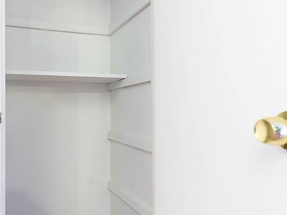 3rd image of 6485 Broadway #5V