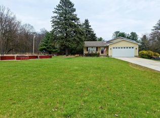 8785 Warner Rd, Saline, MI 48176