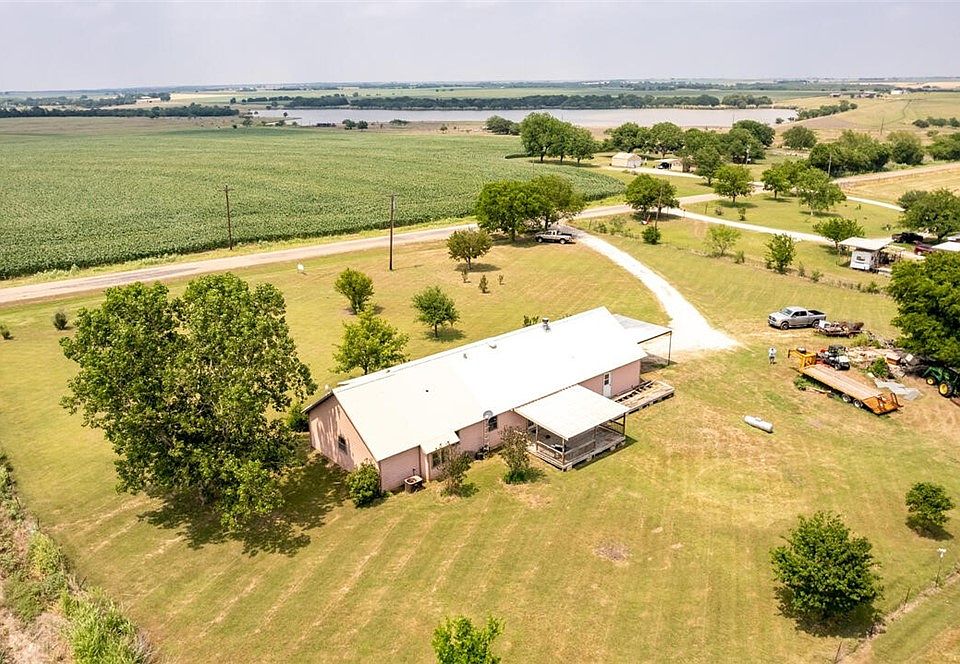 1368 W Crabb, West, TX 76691 MLS 208175 Zillow