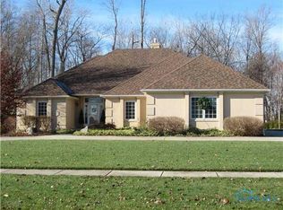 804 Elk Ridge Rd, Northwood, OH 43619