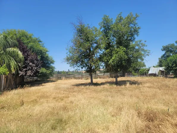 Lots 31&32 Hall Avenue, Lindsay, CA 93247