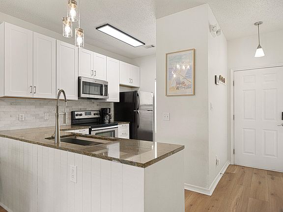 5th image of 450 S Geronimo St Unit 102
