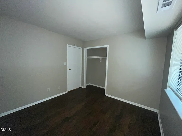 1022 Sandlin Pl #J — Photo 11