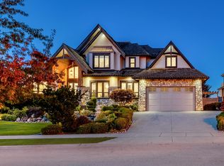 15949 39a Ave, Surrey, BC V3Z 0Y3