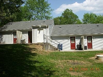 2nd image of 221 Deer Creek Dr APT B