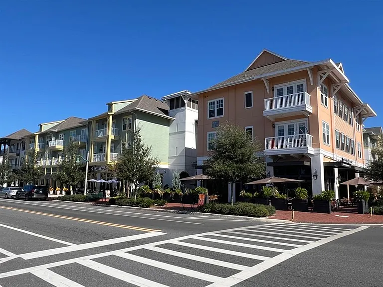 2468 Celebration Blvd — Photo 46