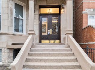 3650 N Fremont St APT 3F, Chicago, IL 60613