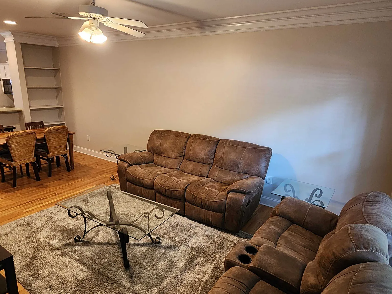 2 bed, 2.5 bath, 1200 sqft, $1,500 — Photo 3