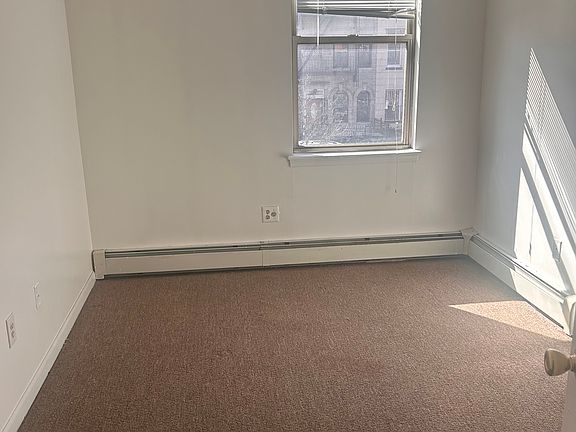 5th image of 1959 Pacific St APT 2