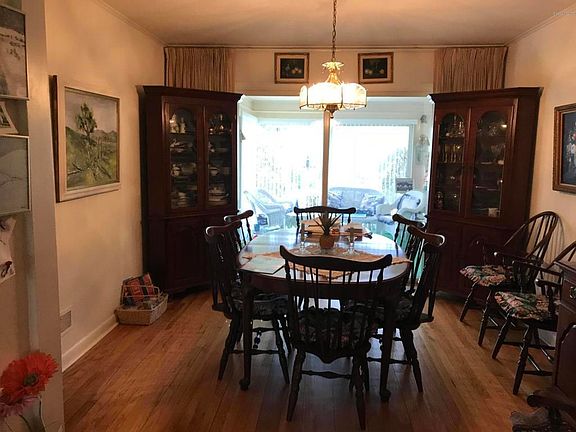 4th image of 36 Cunningham Ave