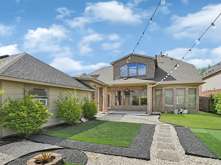 28214 Churchill Ct — Photo 40