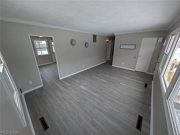 3rd image of 4510 Riverside Dr