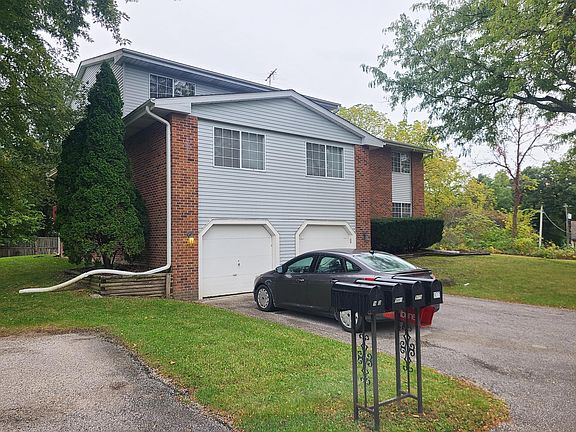 2nd image of 981 High Meadow Dr