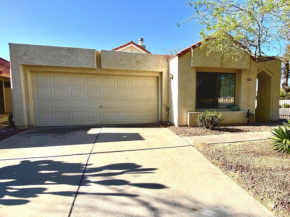 Stand alone home with 2 car garage