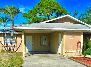 303 61st Ave E, Bradenton, FL 34203