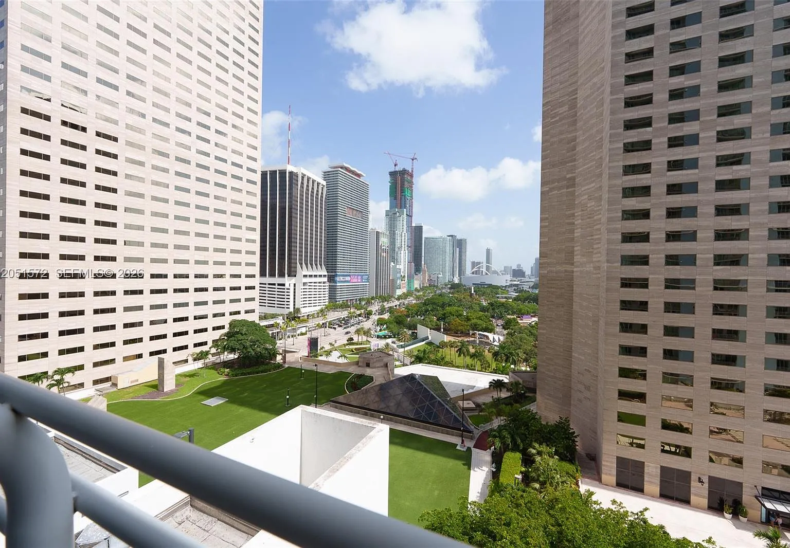 One Miami East Condo — Photo 2