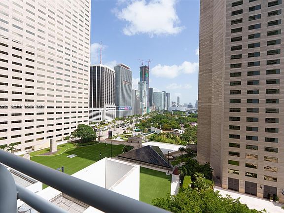 2nd image of 335 Biscayne Blvd #1600