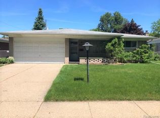 2519 Agustina Dr, Warren, MI 48091