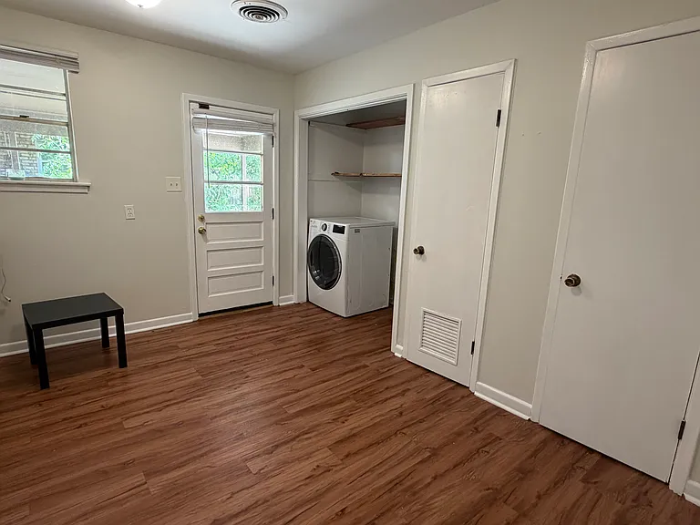 1208 Edenborn Ave — Photo 4