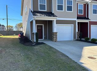 104 Addington Ln, Simpsonville, SC 29681