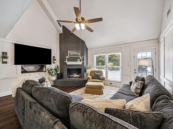 4th image of 17619 Cassina Dr