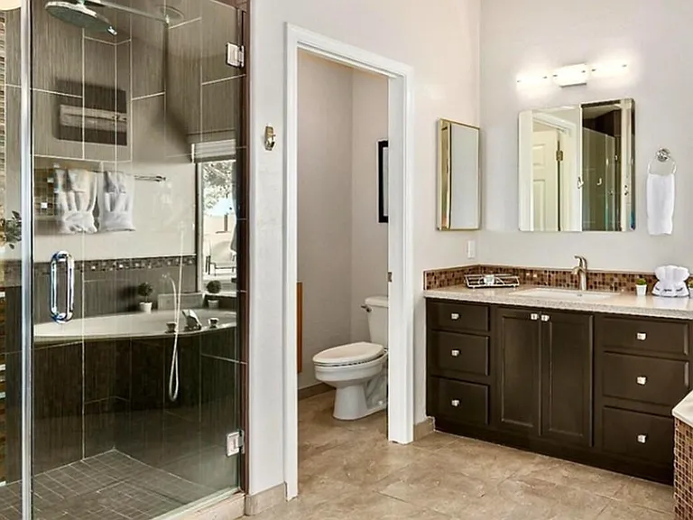 3530 S Meadows Dr — Photo 23