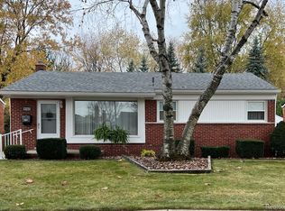 13231 W Sioux Ave, Redford, MI 48239