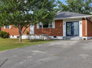 84 Elaine Cir, Fort Oglethorpe, GA 30742