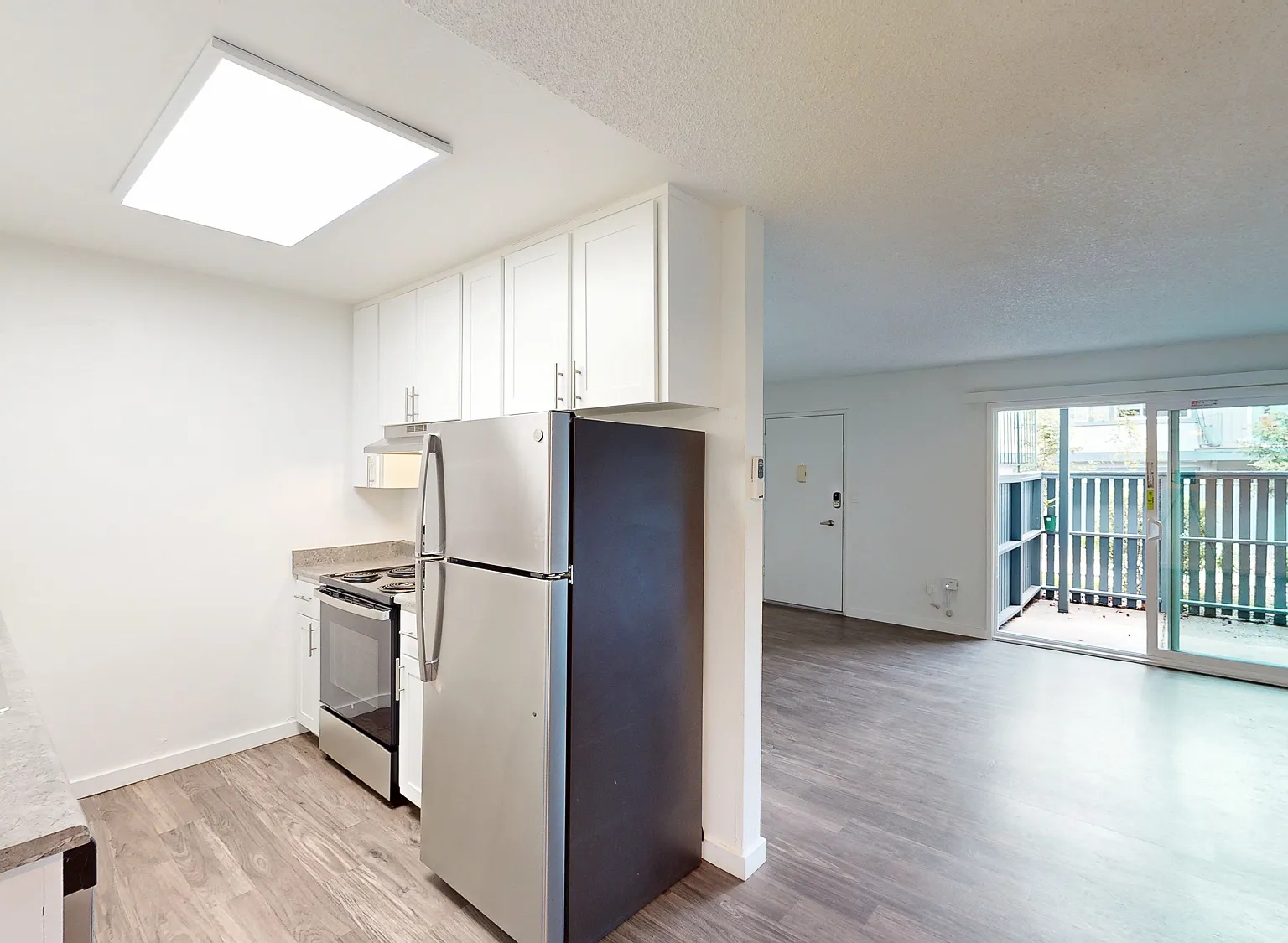 430 Alameda Del Prado — Photo 4