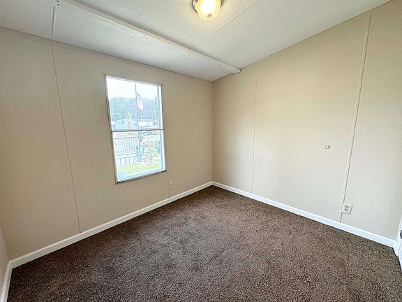4th image of 8405 Bloomwood Dr.