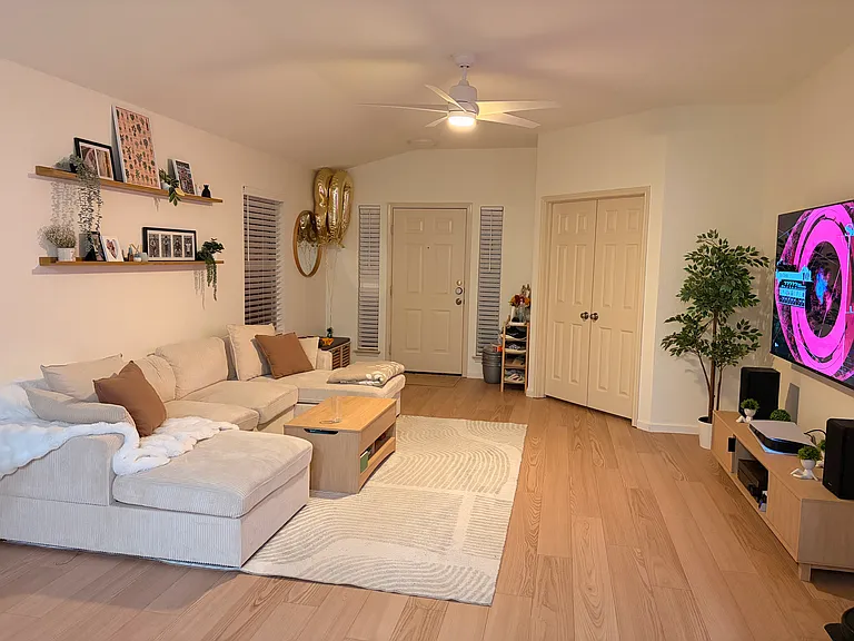 436 Grey Feather Ct — Photo 2