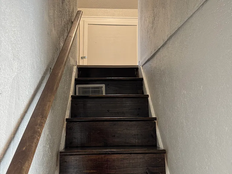 1210 S 29th St — Photo 12