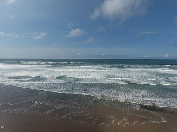 3rd image of 11744 NW Pacific Coast Hwy
