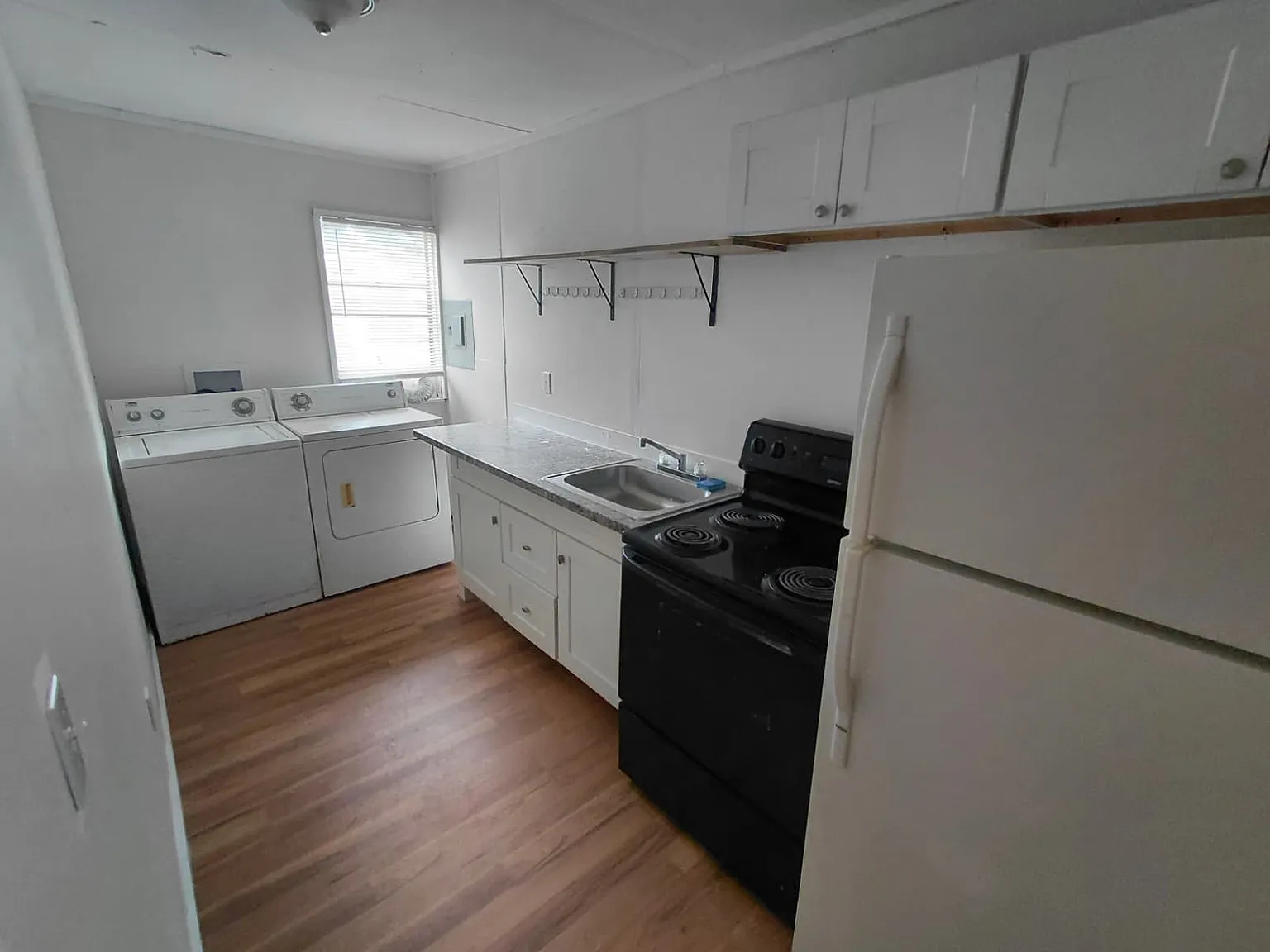 1 bed, $595 — Photo 3