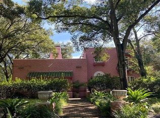 1517 Jungle Ave N, Saint Petersburg, FL 33710