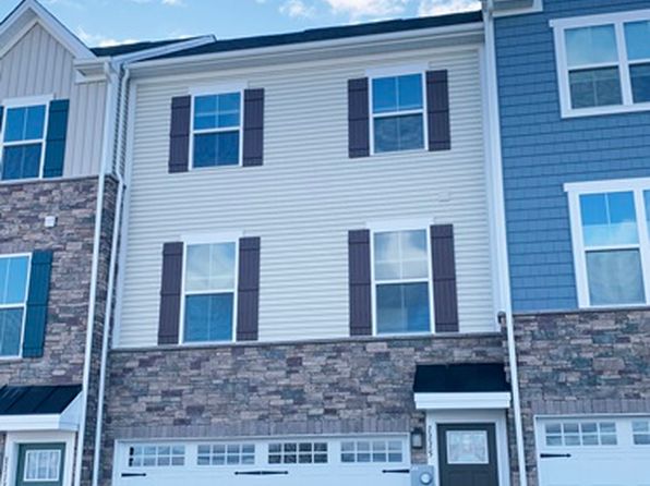 1115 Rosecroft Ln