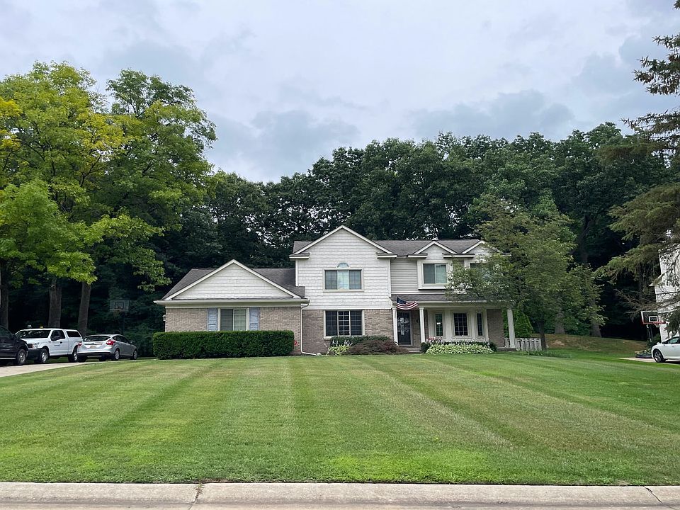 1st image of 8596 Newport Dr