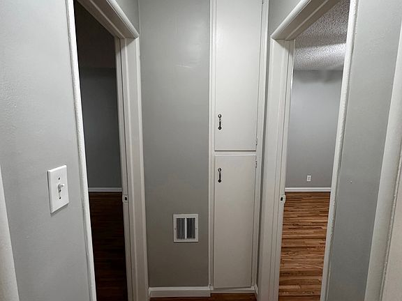5th image of 4706 Vantage Ave APT 3