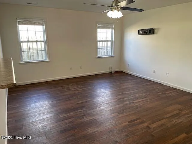 1112 Crestfield Way — Photo 4