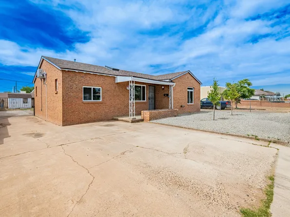 2428 Floral Rd NW, Albuquerque, NM 87104