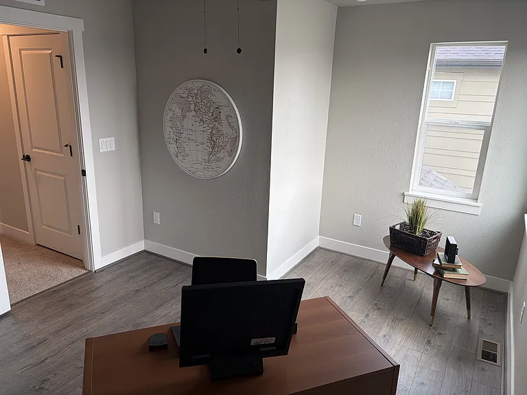 6071 Goodnight Ave — Photo 4