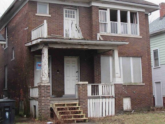 3015 Montgomery